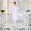 روپوش پزشکی زنانه مدل نیوشا با خرجکار بنفش روپوش پزشکی زنانه مدل نیوشا